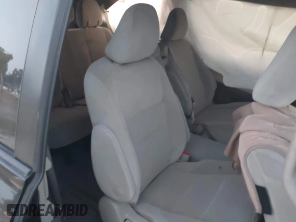 2015 Toyota Sienna LE AAS with VIN 5TDKK3DC2FS685245, listed as a IAAI auction lot 41849185 with 141,545 mi miles. Bid and sale history available at carsss.com. Image 8.