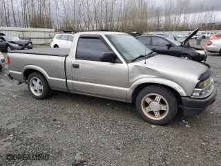 1998 Chevrolet S-10 LS with VIN 1GCCS1442W8245631, listed as a Copart auction lot 84759574 with 169,467 mi miles and Salvage Title. Bid and sale history available at carsss.com. Image 4.