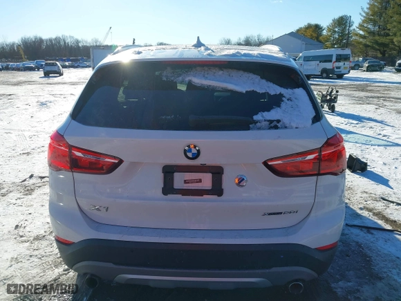 2018 BMW X1 xDrive28i with VIN WBXHT3C36J5L30217, listed as a IAAI auction lot 41237775 with 60,071 mi miles. Bid and sale history available at carsss.com. Image 16.