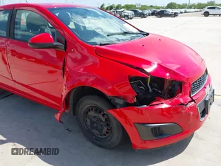 2016 Chevrolet Sonic LS с VIN 1G1JA5SH9G4124457, выставлен на аукционе IAAI как лот 42447302 с пробегом 143 116 миль миль и . История ставок и продаж доступна на DreamBid. Изображение 6.