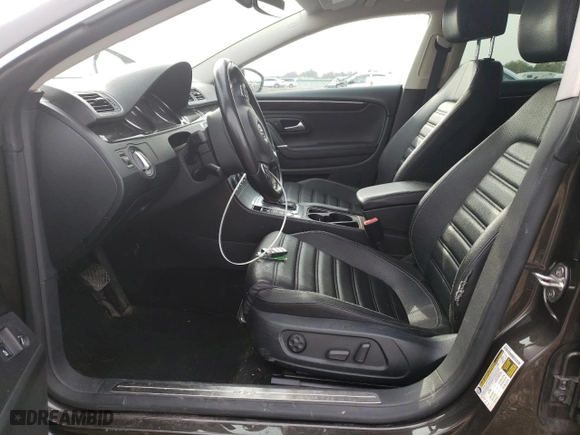 2017 Volkswagen CC 2.0T Sport with VIN WVWKP7AN4HE501267, listed as a Copart auction lot 70999932 with 122,205 mi miles. Bid and sale history available at carsss.com. Image 7.