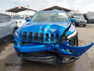2018 Jeep Cherokee Limited with VIN 1C4PJMDXXJD515558, listed as a IAAI auction lot 40772264 with 171,347 mi miles. Bid and sale history available at carsss.com. Image 13.