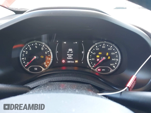 2017 Jeep Renegade Latitude z VIN ZACCJBBB5HPE78859, wystawiony jako IAAI lot #42206353 z przebiegiem 93 613 mil mil oraz . Historia ofert i sprzedaży dostępna na DreamBid. Obrazek 7.