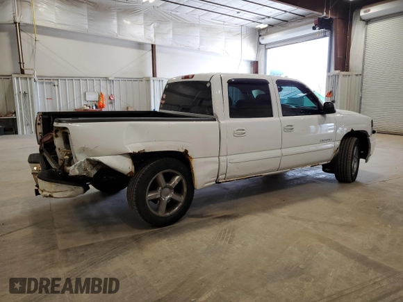 2005 GMC Sierra Denali z VIN 2GTEK63N851345265, wystawiony jako Copart lot #54933125 z przebiegiem 276 871 mil mil oraz Nie do naprawy. Historia ofert i sprzedaży dostępna na DreamBid. Obrazek 3.