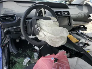 2017 Toyota Prius Two z VIN JTDKARFU8H3532336, wystawiony jako Copart lot #51109475 z przebiegiem Nie podano mil oraz Szkoda całkowita • Salvage title. Historia ofert i sprzedaży dostępna na DreamBid. Obrazek 8.