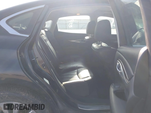 2013 Infiniti M with VIN JN1BY1AR3DM600436, listed as a IAAI auction lot 42031696 with 114,637 mi miles and . Bid and sale history available at DreamBid. Image 8.