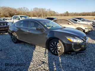 2017 Nissan Altima SV z VIN 1N4AL3AP9HC493525, wystawiony jako Copart lot #43763815 z przebiegiem 180 058 mil mil oraz Szkoda całkowita • Salvage title. Historia ofert i sprzedaży dostępna na DreamBid. Obrazek 4.