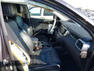 2016 Kia Sorento EX with VIN 5XYPH4A58GG047760, listed as a IAAI auction lot 41841771 with 130,102 mi miles. Bid and sale history available at carsss.com. Image 5.