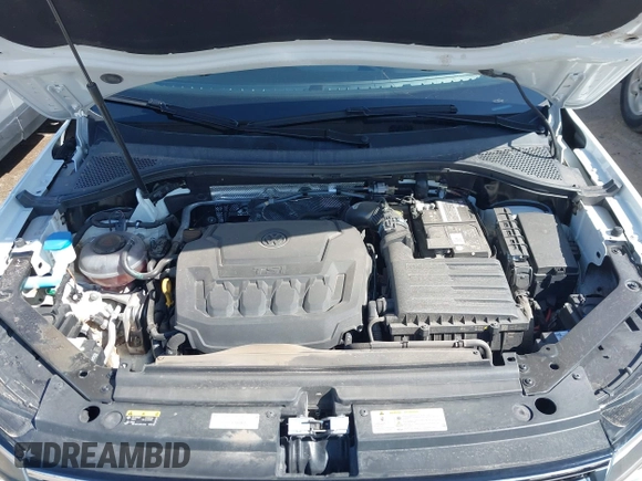 2022 Volkswagen Tiguan SE with VIN 3VV3B7AX8NM025052, listed as a IAAI auction lot 41987195 with 39,773 mi miles and . Bid and sale history available at DreamBid. Image 10.