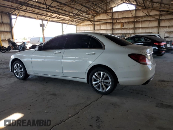 2019 Mercedes-Benz C 300 z VIN 55SWF8EB7KU317875, wystawiony jako Copart lot #55360285 z przebiegiem 39 945 mil mil oraz Szkoda całkowita • Salvage title. Historia ofert i sprzedaży dostępna na DreamBid. Obrazek 2.