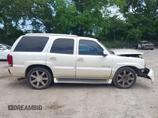 2003 Cadillac Escalade с VIN 1GYEC63T83R134948, выставлен на аукционе IAAI как лот 42321391 с пробегом 289 207 миль миль и . История ставок и продаж доступна на DreamBid. Изображение 13.