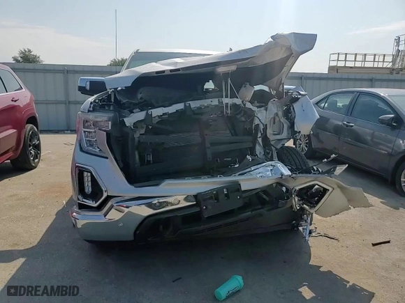 2020 GMC Sierra 1500 SLT with VIN 3GTU9DET0LG328990, listed as a Copart auction lot 68123994 with 0 mi miles and Salvage Title. Bid and sale history available at carsss.com. Image 10.