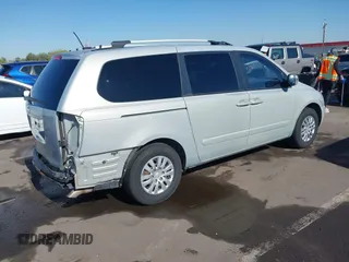 2012 Kia Sedona LX with VIN KNDMG4C71C6494271, listed as a IAAI auction lot 42194375 with 96,404 mi miles and . Bid and sale history available at DreamBid. Image 4.