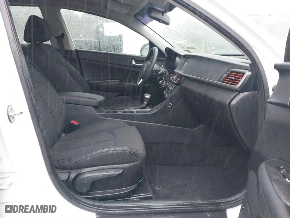 2018 Kia Optima S with VIN 5XXGT4L36JG209780, listed as a IAAI auction lot 40008792 with 97,575 mi miles. Bid and sale history available at carsss.com. Image 5.