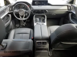 2025 Mazda CX-70 Preferred z VIN JM3KJBHD9S1118013, wystawiony jako Copart lot #48120925 z przebiegiem 5069 mil mil oraz Tytuł czysty. Historia ofert i sprzedaży dostępna na DreamBid. Obrazek 8.