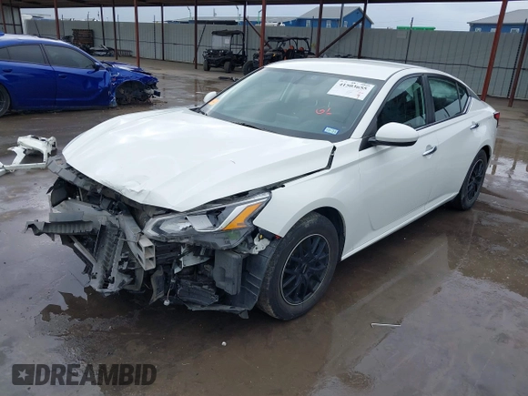 2020 Nissan Altima S with VIN 1N4BL4BVXLC139349, listed as a IAAI auction lot 41503655 with 110,058 mi miles and . Bid and sale history available at DreamBid. Image 19.