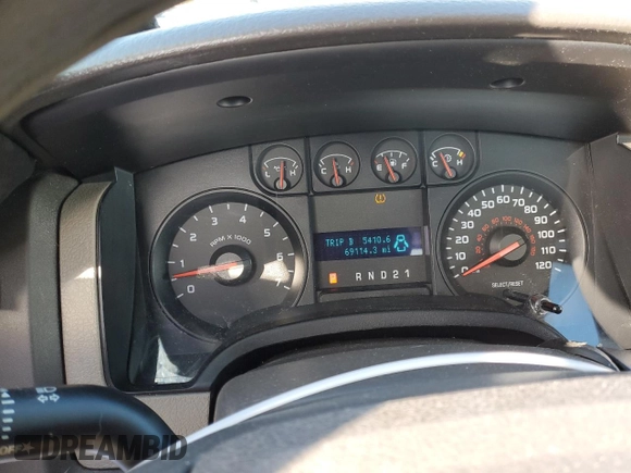 2010 Ford F-150 XL with VIN 1FTMF1EW8AKA23311, listed as a Copart auction lot 89166045 with 69,114 mi miles and Clean Title. Bid and sale history available at DreamBid. Image 9.