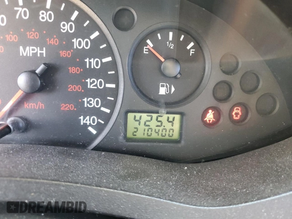 2007 Ford Focus S with VIN 1FAHP31N17W155180, listed as a Copart auction lot 48991395 with 210,400 mi miles and Salvage Title. Bid and sale history available at DreamBid. Image 9.