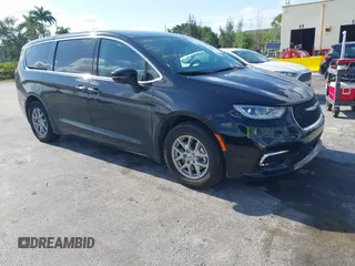 2024 Chrysler Pacifica Touring L with VIN 2C4RC1BG0RR143368, listed as a IAAI auction lot 42208906 with 41,330 mi miles and . Bid and sale history available at DreamBid. Image 1.