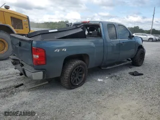 2009 Chevrolet Silverado 1500 Work Truck with VIN 1GCEK19C19Z285528, listed as a Copart auction lot 70892354 with 173,964 mi miles and Salvage Title. Bid and sale history available at carsss.com. Image 3.
