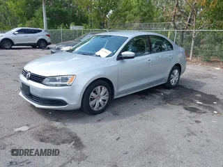 2012 Volkswagen Jetta SE с VIN 3VWDP7AJ5CM309846, выставлен на аукционе IAAI как лот 41795013 с пробегом 104 549 миль миль и . История ставок и продаж доступна на DreamBid. Изображение 2.