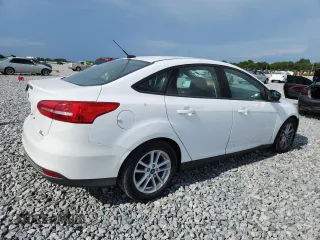 2015 Ford Focus SE with VIN 1FADP3F26FL276350, listed as a Copart auction lot 58828865 with 110,548 mi miles and Clean title. Bid and sale history available at DreamBid. Image 3.