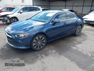 2021 Mercedes-Benz CLA 250 z VIN W1K5J4GB9MN227543, wystawiony jako IAAI lot #41736030 z przebiegiem 63 073 mil mil oraz . Historia ofert i sprzedaży dostępna na DreamBid. Obrazek 18.