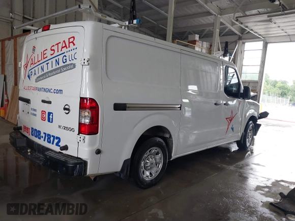 2018 Nissan NV Cargo S z VIN 1N6BF0KY7JN808504, wystawiony jako IAAI lot #39906506 z przebiegiem 83 900 mil mil oraz . Historia ofert i sprzedaży dostępna na DreamBid. Obrazek 4.
