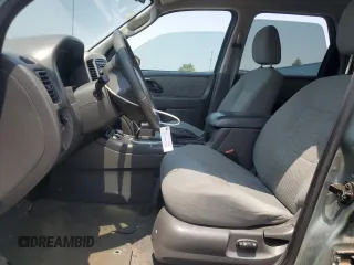 2006 Ford Escape Hybrid z VIN 1FMCU96H86KB36291, wystawiony jako Copart lot #64482105 z przebiegiem 224 253 mil mil oraz Czysty tytuł • Clean title. Historia ofert i sprzedaży dostępna na DreamBid. Obrazek 7.