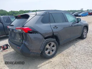 2022 Toyota RAV4 XLE with VIN 2T3W1RFV1NW188402, listed as a IAAI auction lot 42487520 with 75,900 mi miles and . Bid and sale history available at DreamBid. Image 4.