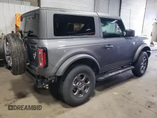 2023 Ford Bronco z VIN 1FMDE5AH9PLB83620, wystawiony jako Copart lot #60644035 z przebiegiem 6 700 mil mil oraz Szkoda całkowita • Salvage title. Historia ofert i sprzedaży dostępna na DreamBid. Obrazek 3.