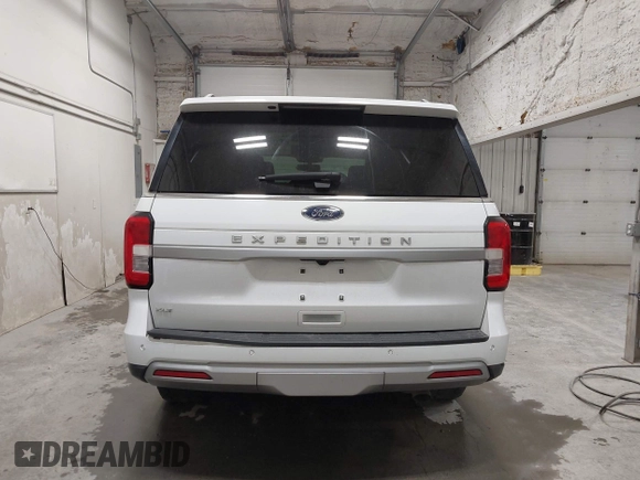 2023 Ford Expedition XLT with VIN 1FMJU1J83PEA51200, listed as a IAAI auction lot 42309932 with 43,965 mi miles and . Bid and sale history available at DreamBid. Image 16.