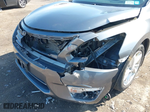 2014 Nissan Altima 2.5 with VIN 1N4AL3AP0EC291992, listed as a IAAI auction lot 41869836 with 70,471 mi miles. Bid and sale history available at carsss.com. Image 6.