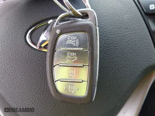 2017 Hyundai Tucson Value with VIN KM8J33A20HU474754, listed as a IAAI auction lot 41353343 with 152,897 mi miles. Bid and sale history available at carsss.com. Image 11.