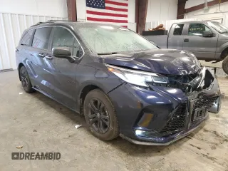 2024 Toyota Sienna XSE z VIN 5TDDSKFC2RS117341, wystawiony jako Copart lot #46500865 z przebiegiem 14 637 mil mil oraz Szkoda całkowita • Salvage title. Historia ofert i sprzedaży dostępna na DreamBid. Obrazek 4.