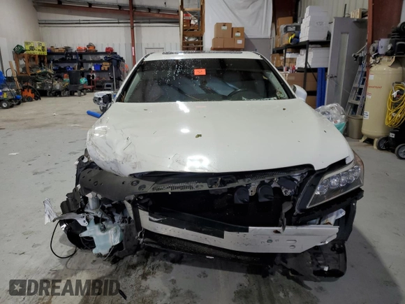 2015 Acura RLX Tech Pkg with VIN JH4KC1F5XFC001090, listed as a Copart auction lot 88261555 with 0 mi miles and Salvage Title. Bid and sale history available at carsss.com. Image 5.