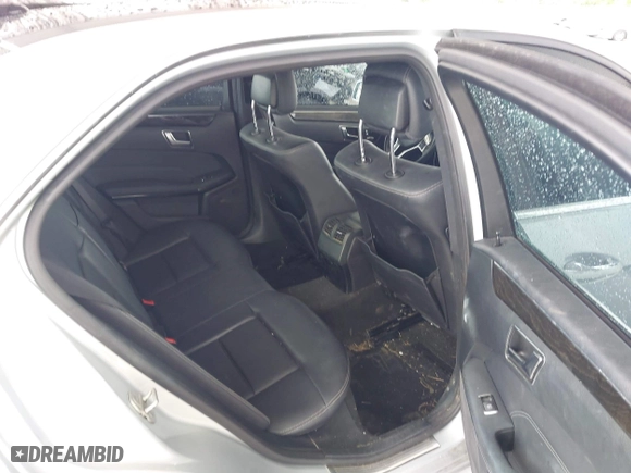 2014 Mercedes-Benz E-Class E 350 Luxury with VIN WDDHF8JB1EA816030, listed as a IAAI auction lot 41984219 with 117,790 mi miles. Bid and sale history available at carsss.com. Image 8.