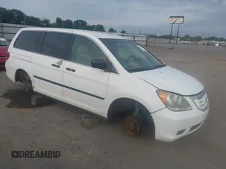 2009 Honda Odyssey LX z VIN 5FNRL38219B053472, wystawiony jako IAAI lot #42400888 z przebiegiem 264 140 mil mil oraz . Historia ofert i sprzedaży dostępna na DreamBid. Obrazek 1.