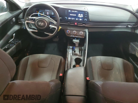 2024 Hyundai Elantra SE with VIN KMHLL4DG4RU686922, listed as a Copart auction lot 43054995 with 27,833 mi miles and Salvage Title. Bid and sale history available at DreamBid. Image 8.
