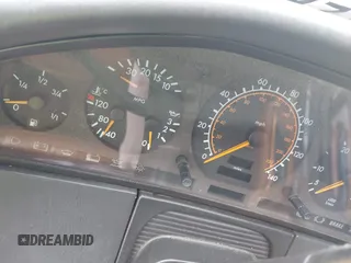 1992 Mercedes-Benz 300 with VIN WDBGB34EXNA034723, listed as a IAAI auction lot 41748087 with Not Provided miles and . Bid and sale history available at DreamBid. Image 7.