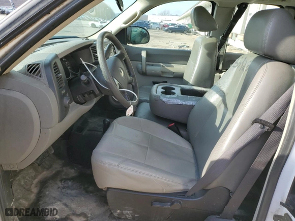 2009 Chevrolet Silverado 1500 Work Truck with VIN 1GCEK19CX9Z262331, listed as a Copart auction lot 44735325 with 295,222 mi miles and Salvage Title. Bid and sale history available at carsss.com. Image 7.