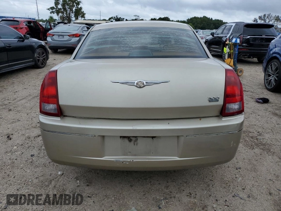 2006 Chrysler 300 Touring with VIN 2C3KA53G26H225251, listed as a Copart auction lot 70806354 with 216,259 mi miles and Salvage Title. Bid and sale history available at carsss.com. Image 6.