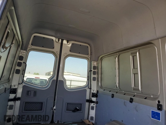 2016 Mercedes-Benz Sprinter with VIN WD4PE7DD0GP183493, listed as a Copart auction lot 69262844 with 1,000 mi miles and Salvage Title. Bid and sale history available at DreamBid. Image 10.