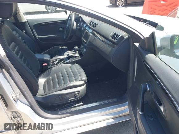 2014 Volkswagen CC Lux with VIN WVWRP7AN9EE504627, listed as a IAAI auction lot 42044187 with 114,153 mi miles and . Bid and sale history available at DreamBid. Image 5.