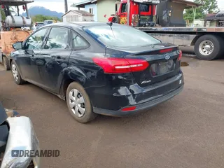 2018 Ford Focus S with VIN 1FADP3E22JL313646, listed as a IAAI auction lot 41903662 with 37,244 mi miles. Bid and sale history available at carsss.com. Image 3.