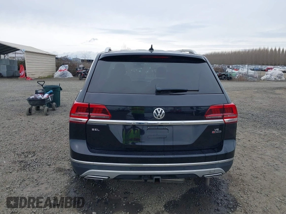 2018 Volkswagen Atlas SEL Premium z VIN 1V2NR2CAXJC554740, wystawiony jako IAAI lot #41773681 z przebiegiem 83 296 mil mil oraz . Historia ofert i sprzedaży dostępna na DreamBid. Obrazek 16.
