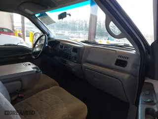 2000 Ford Super Duty F-250 XL with VIN 1FTNX21F4YEC30722, listed as a IAAI auction lot 41409384 with 310,516 mi miles. Bid and sale history available at carsss.com. Image 5.