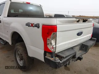 2017 Ford F-250 Lariat with VIN 1FT7W2B65HED53648, listed as a IAAI auction lot 41517770 with 49,866 mi miles and . Bid and sale history available at DreamBid. Image 6.