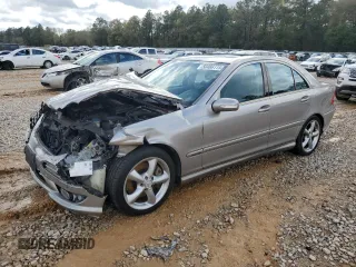 2005 Mercedes-Benz C 230 Kompressor z VIN WDBRF40J95F705498, wystawiony jako Copart lot #50466115 z przebiegiem 161 488 mil mil oraz Szkoda całkowita • Salvage title. Historia ofert i sprzedaży dostępna na DreamBid. Obrazek 1.