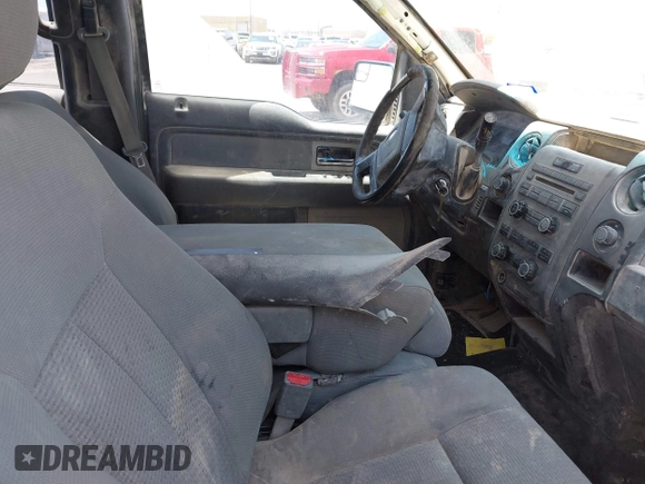 2011 Ford F-150 XL with VIN 1FTFW1EF4BKE10965, listed as a IAAI auction lot 42365687 with 191,586 mi miles and . Bid and sale history available at DreamBid. Image 5.